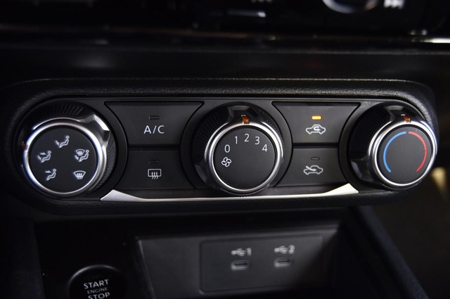 Nissan Kicks Vehicle Image 16