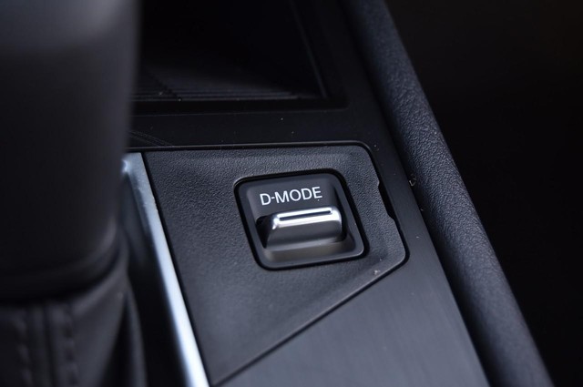 Nissan Kicks Vehicle Image 19