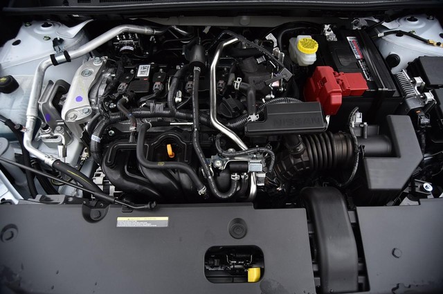 Nissan Sentra Vehicle Image 23