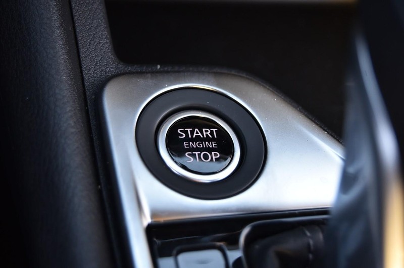 Nissan Sentra Vehicle Image 17