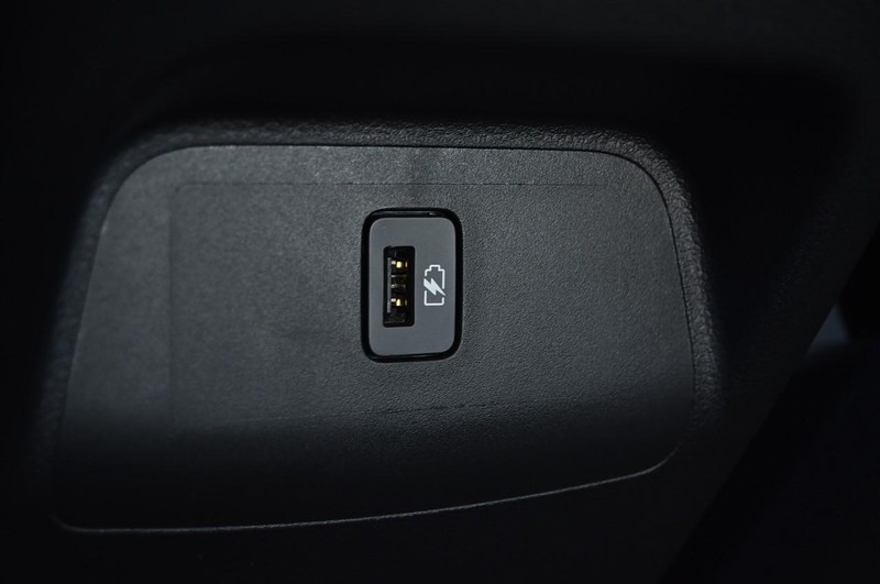 Nissan Sentra Vehicle Image 22