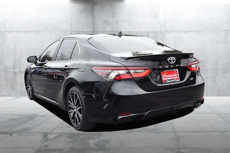 Toyota Camry Vehicle Image 07