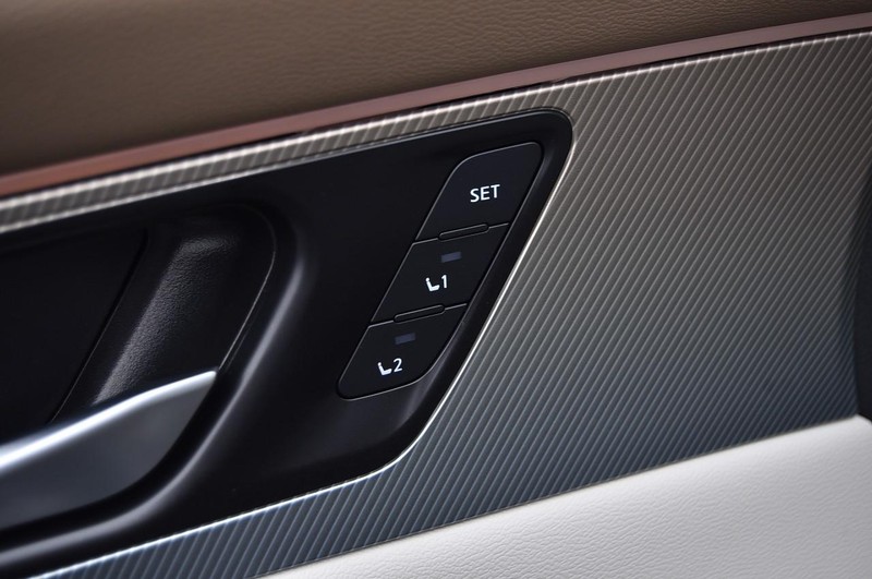 Nissan Murano Vehicle Image 10