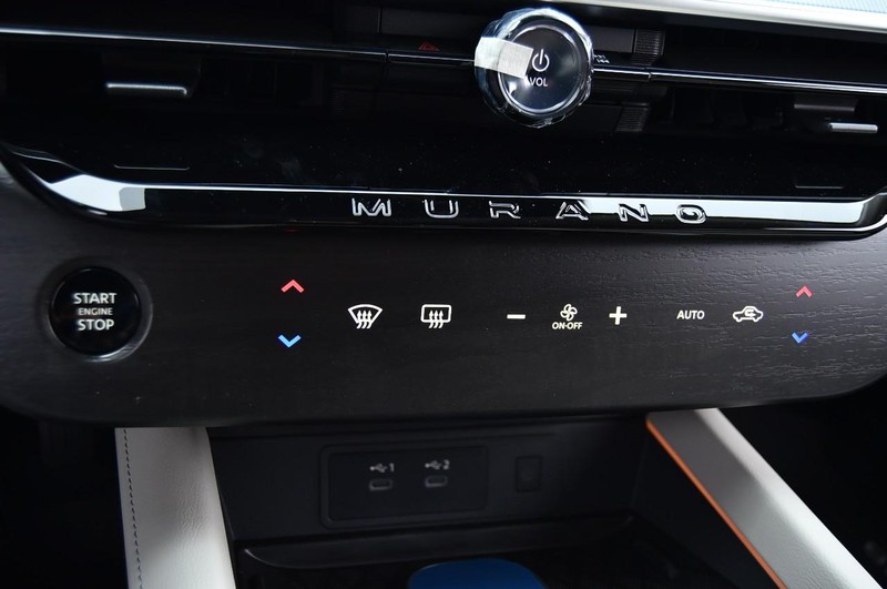 Nissan Murano Vehicle Image 20