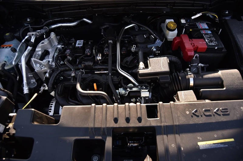 Nissan Kicks Vehicle Full-screen Gallery Image 25