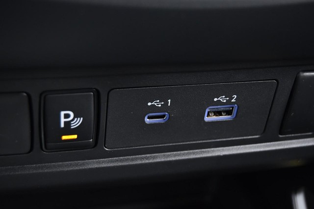 Nissan Frontier Vehicle Image 17