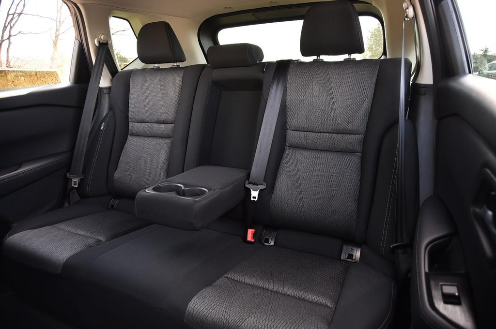 Nissan Rogue Vehicle Image 21