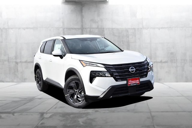 Nissan Rogue Vehicle Image 02