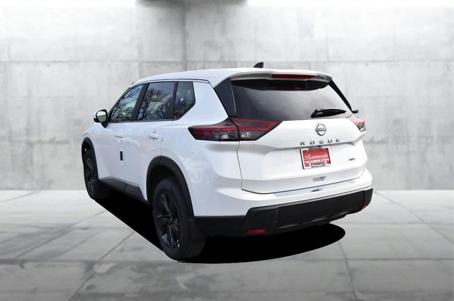 Nissan Rogue Vehicle Image 07