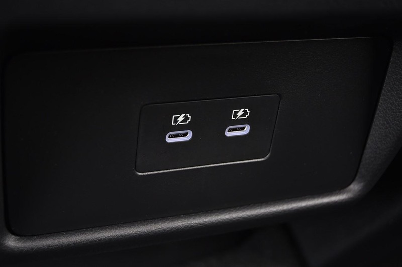 Nissan Rogue Vehicle Image 23