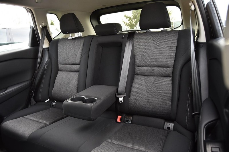 Nissan Rogue Vehicle Image 21