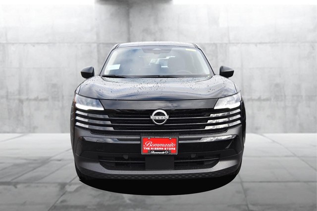 Nissan Kicks Vehicle Image 04