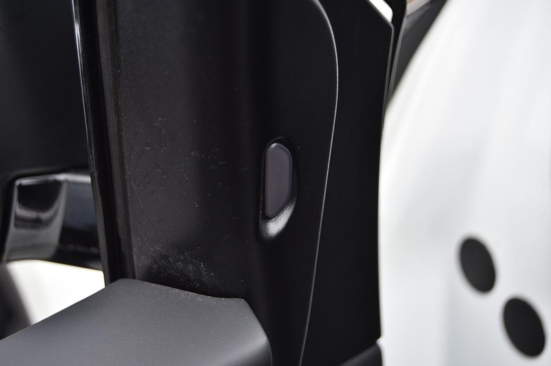 Nissan Murano Vehicle Image 11