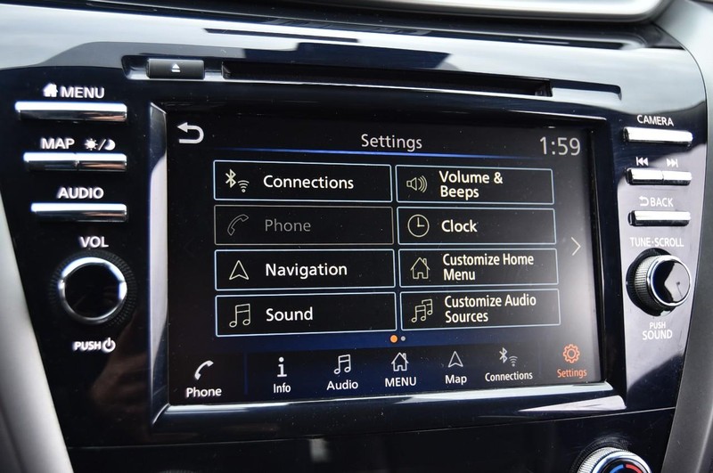 Nissan Murano Vehicle Image 19