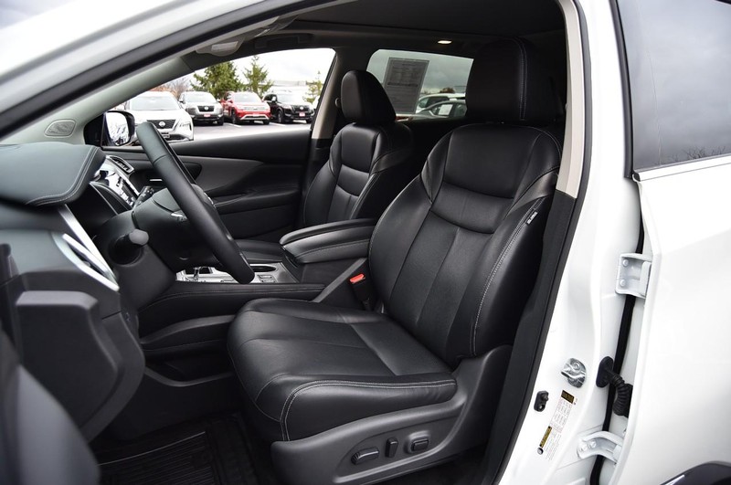 Nissan Murano Vehicle Image 24