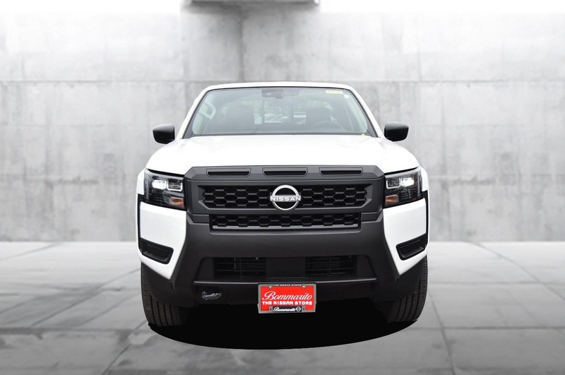 Nissan Frontier Vehicle Image 04