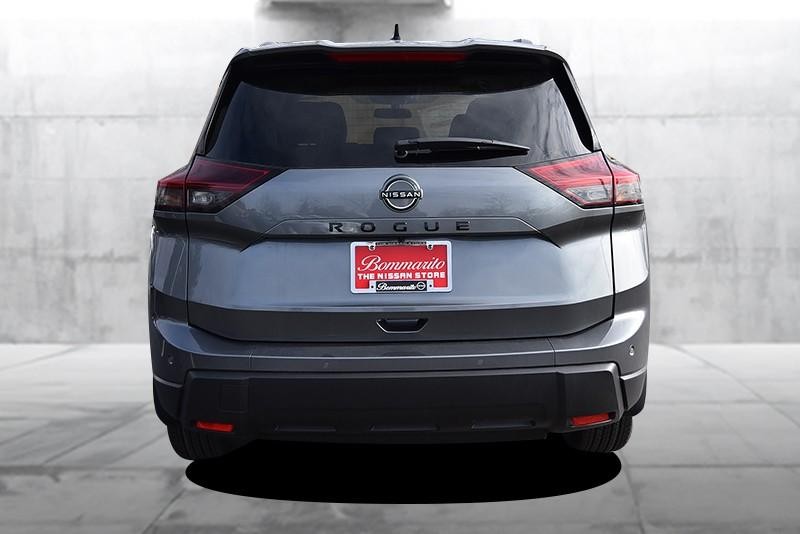 Nissan Rogue Vehicle Image 06