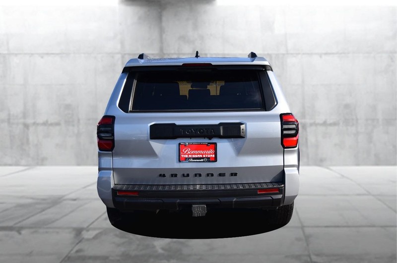 Toyota 4Runner Vehicle Image 06