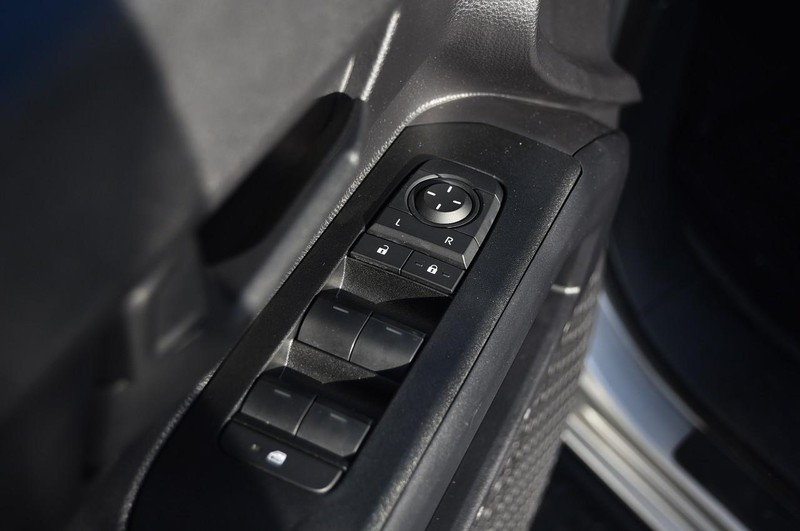 Toyota 4Runner Vehicle Image 09