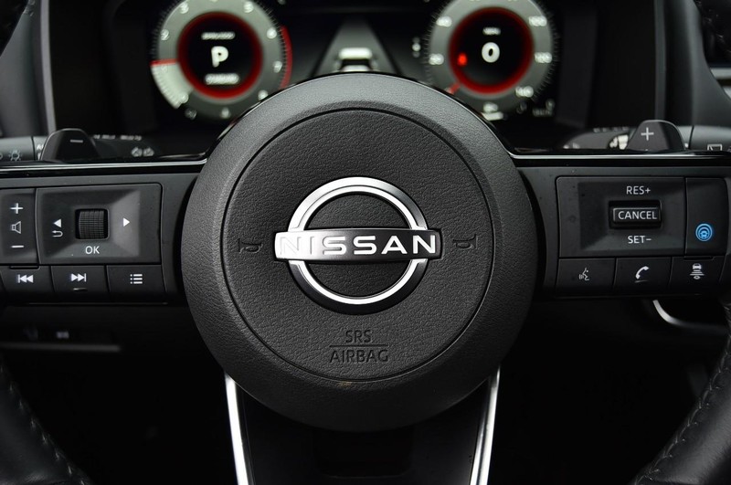 Nissan Rogue Vehicle Image 22