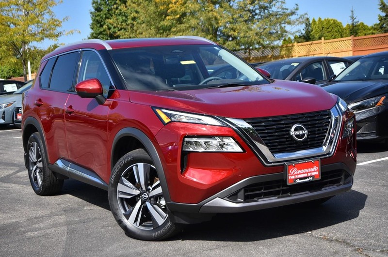 Nissan Rogue Vehicle Image 02