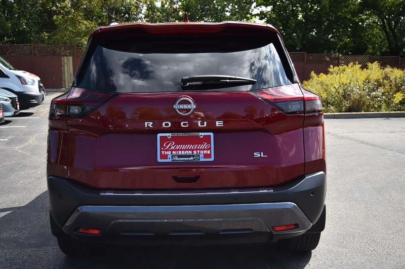 Nissan Rogue Vehicle Image 06