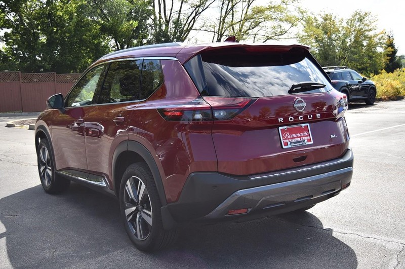 Nissan Rogue Vehicle Image 07