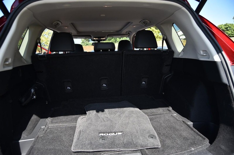 Nissan Rogue Vehicle Image 28