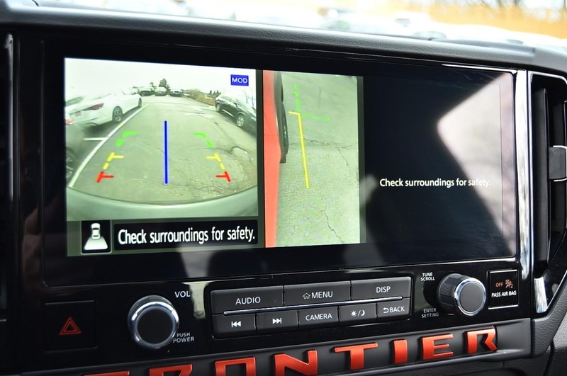 Nissan Frontier Vehicle Image 17