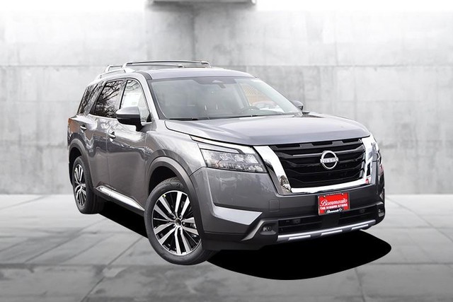 Nissan Pathfinder Vehicle Image 02