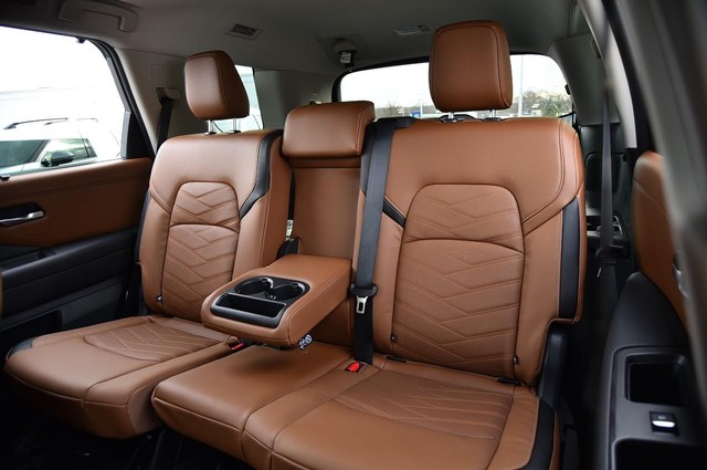 Nissan Pathfinder Vehicle Image 27