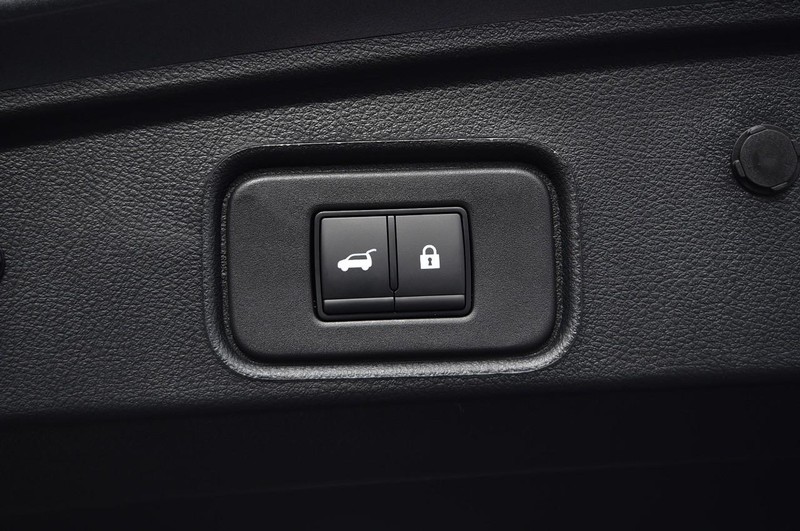Nissan Pathfinder Vehicle Image 32