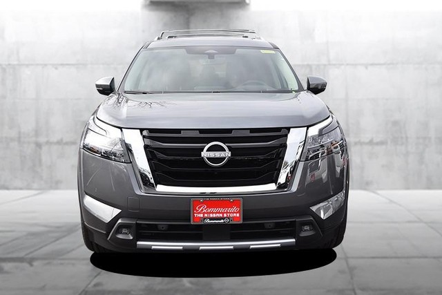 Nissan Pathfinder Vehicle Image 04