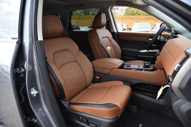 Nissan Pathfinder Vehicle Image 25