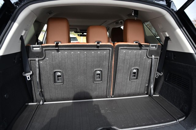 Nissan Pathfinder Vehicle Image 31