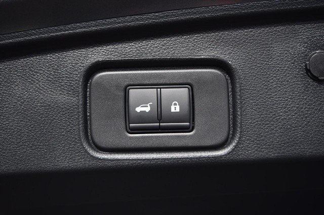 Nissan Pathfinder Vehicle Image 32