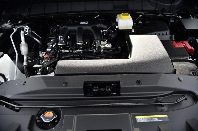 Nissan Pathfinder Vehicle Image 33