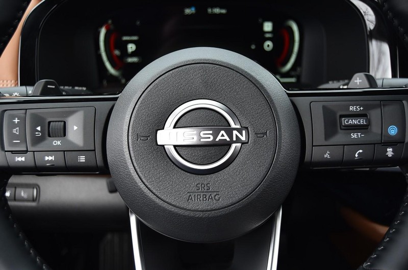 Nissan Pathfinder Vehicle Image 23