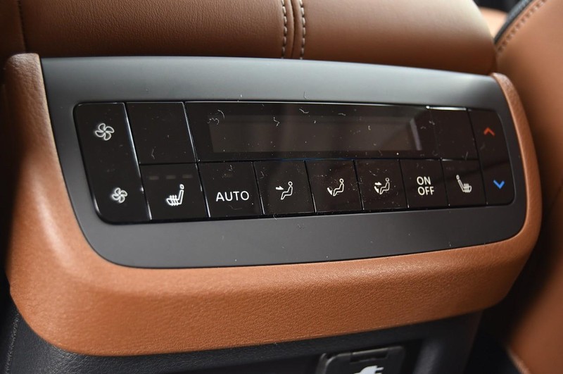 Nissan Pathfinder Vehicle Image 28