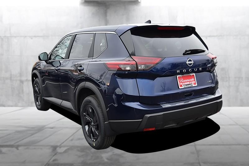 Nissan Rogue Vehicle Image 07