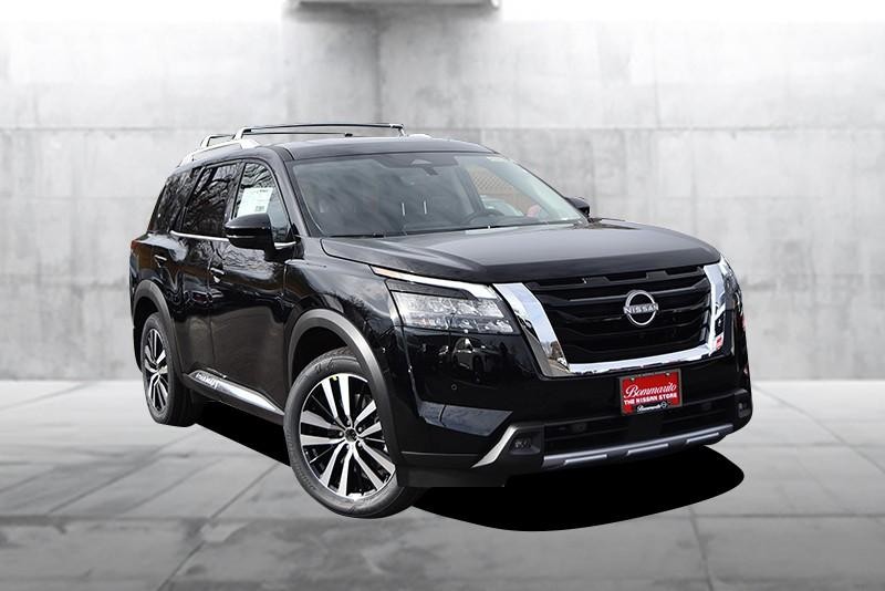 Nissan Pathfinder Vehicle Image 02