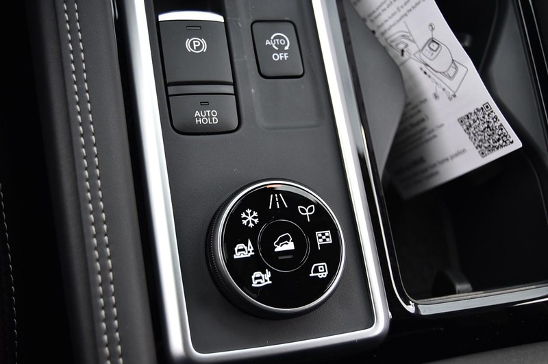 Nissan Pathfinder Vehicle Image 22