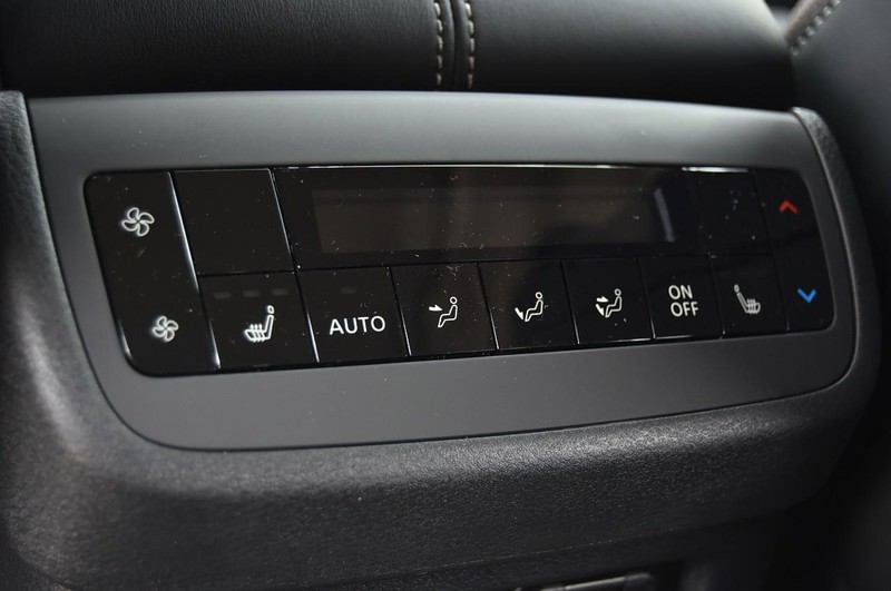 Nissan Pathfinder Vehicle Image 28