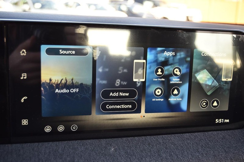 Nissan Kicks Vehicle Image 14