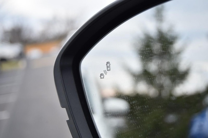 Nissan Pathfinder Vehicle Image 10