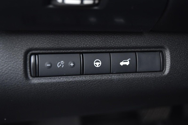 Nissan Pathfinder Vehicle Image 11
