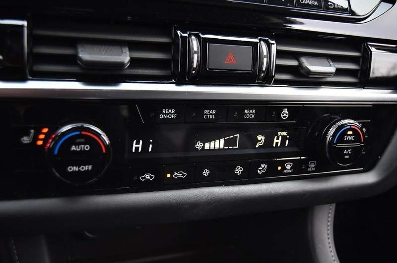 Nissan Pathfinder Vehicle Image 19