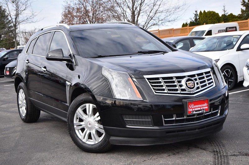 Cadillac SRX Vehicle Full-screen Gallery Image 2