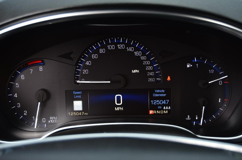 Cadillac SRX Vehicle Full-screen Gallery Image 13