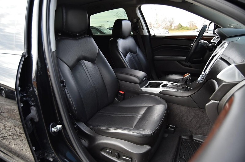 Cadillac SRX Vehicle Full-screen Gallery Image 21